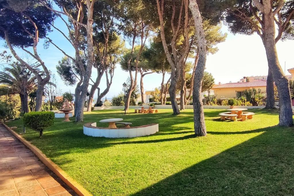 Apartamento Con Vistas Al Mar En Puerto Marina Apartment Торемолинос Екстериор снимка